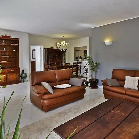 Quadradinhos 21q 4 Bedroooms Private Pool Villa *